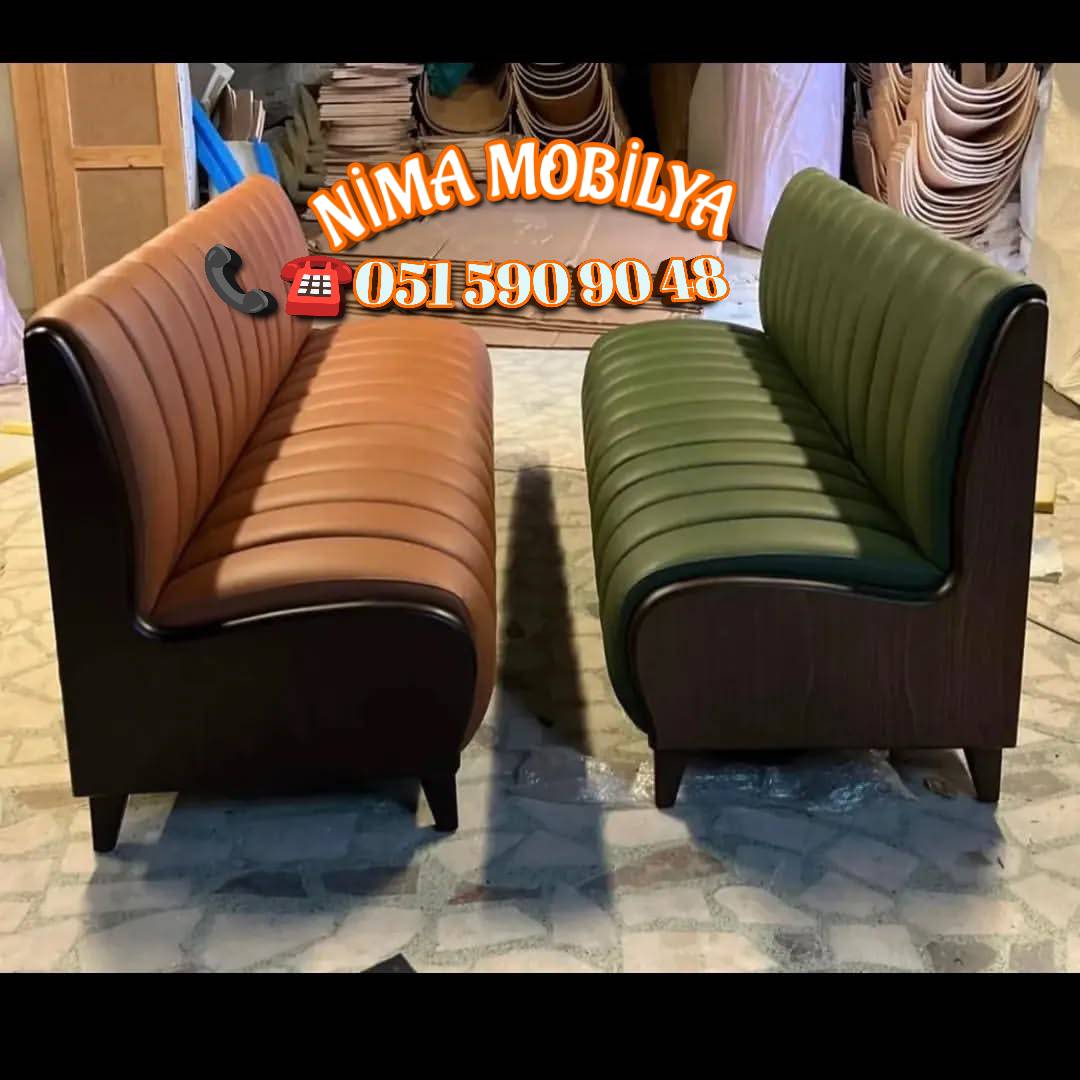 İki yerli divan, Açıq qırmızı rəng — şəkil 20