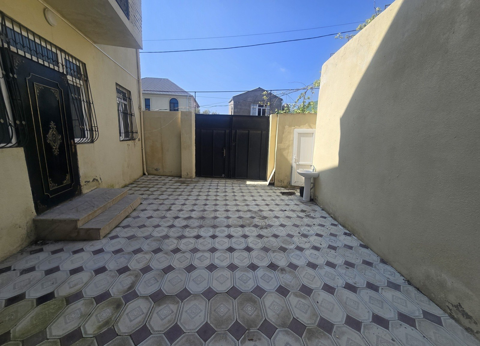 4 otaqlı həyət evi 111.7 m² satılır — şəkil 18