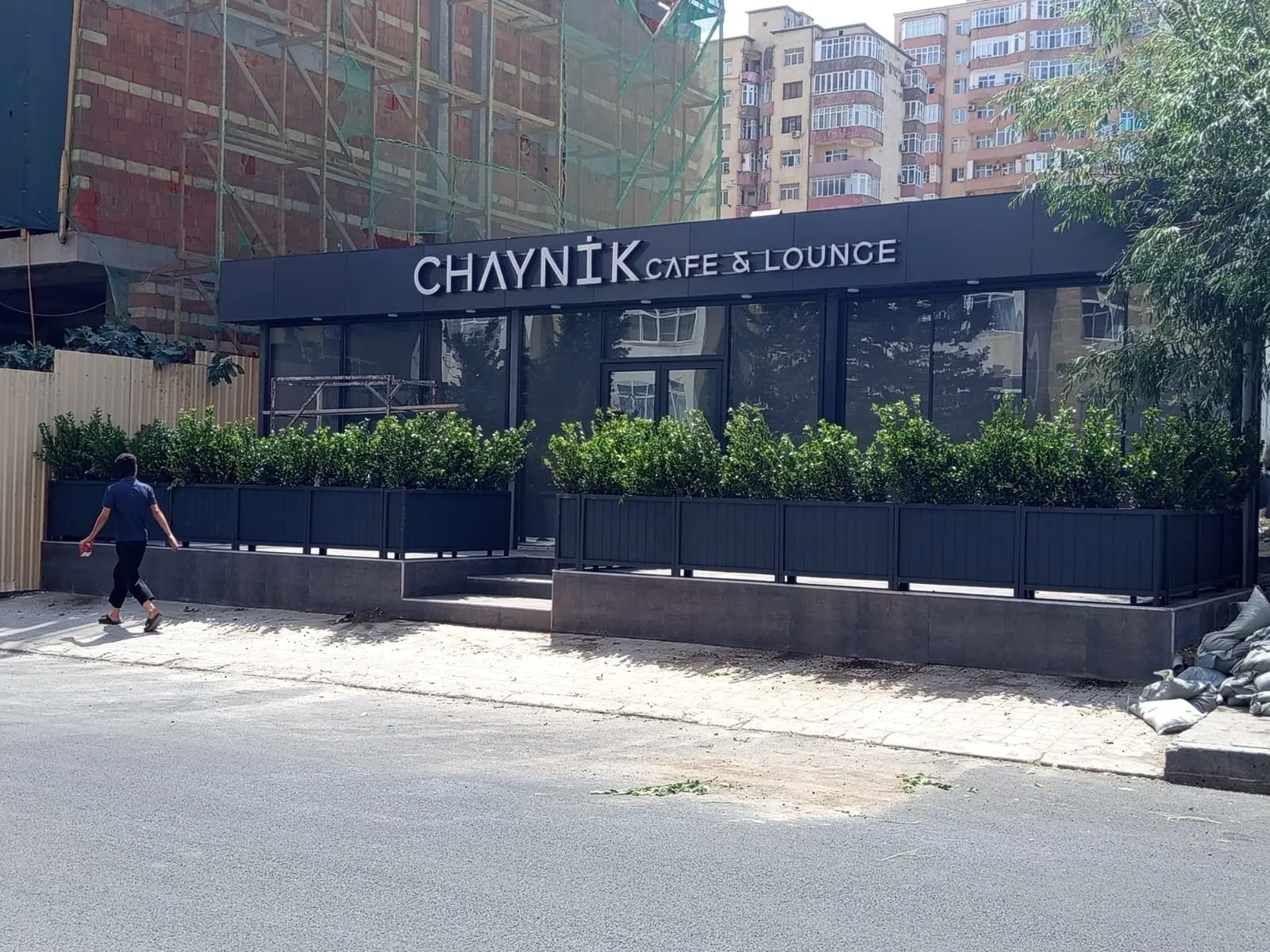 Taxtadan və dəmirdən göz oxṣayan möcüzələr yaradırıq.