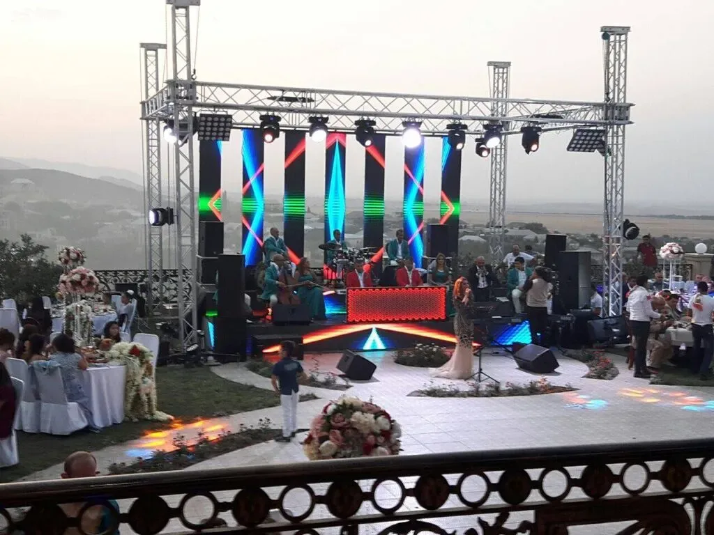 Qara rəng səs gücləndirici — şəkil 2
