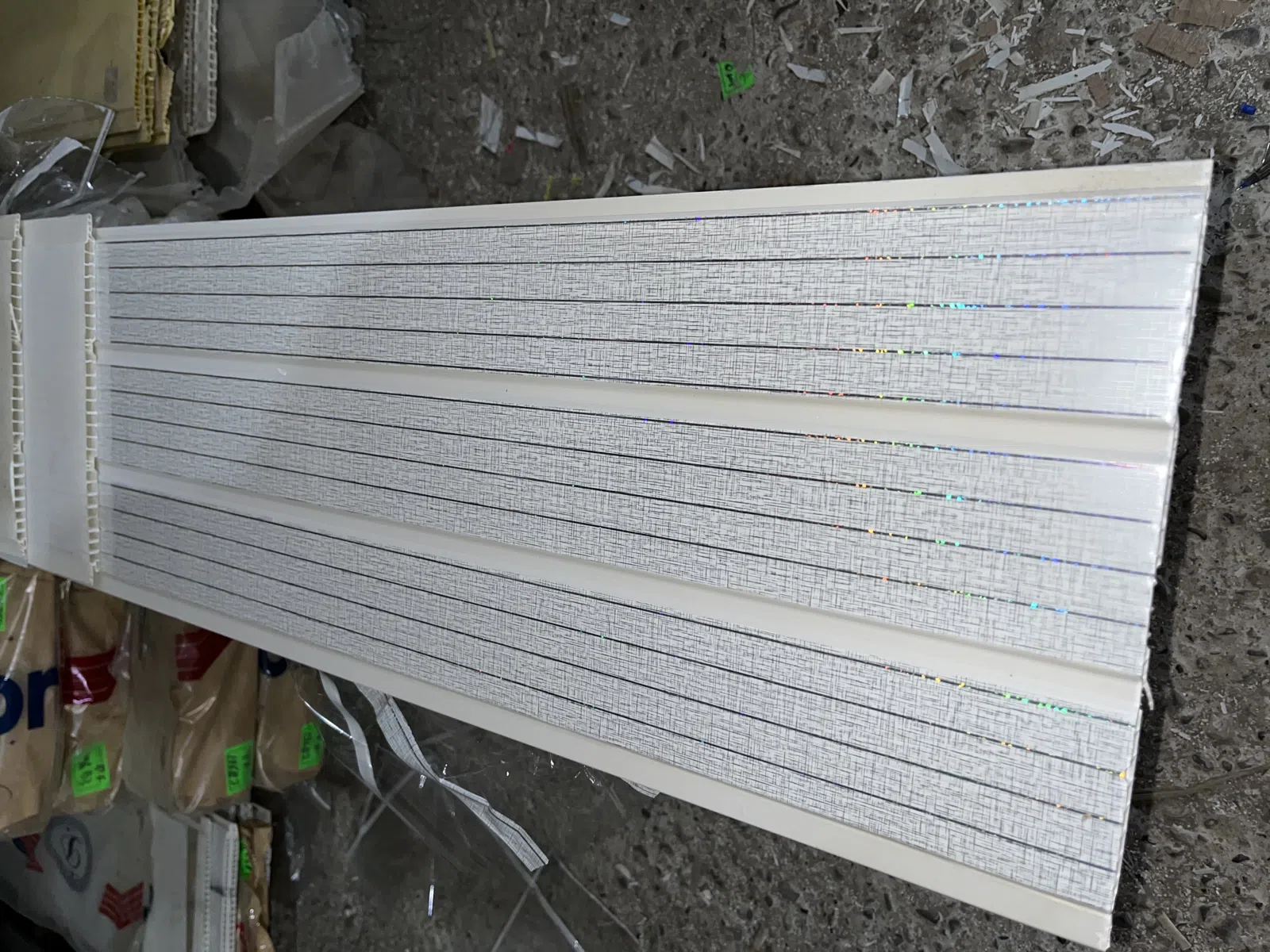 PVC lambirlər, ağ teksturalı və ağac effektli modellər — şəkil 12