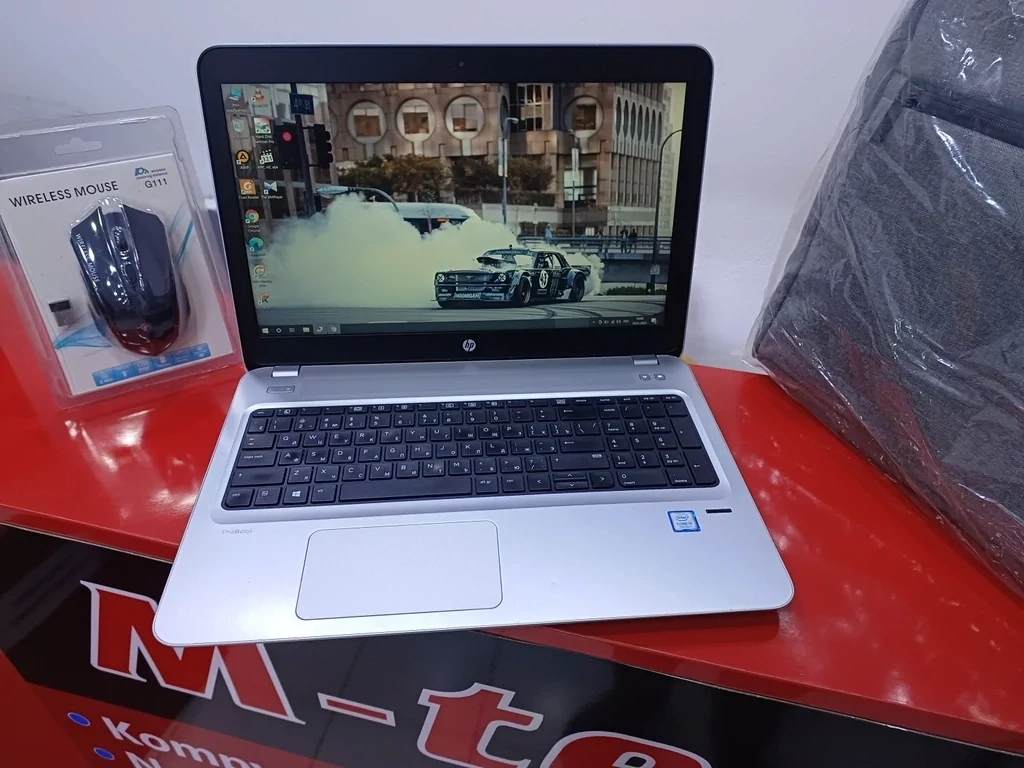 HP laptop, Silver color - Tenderyard