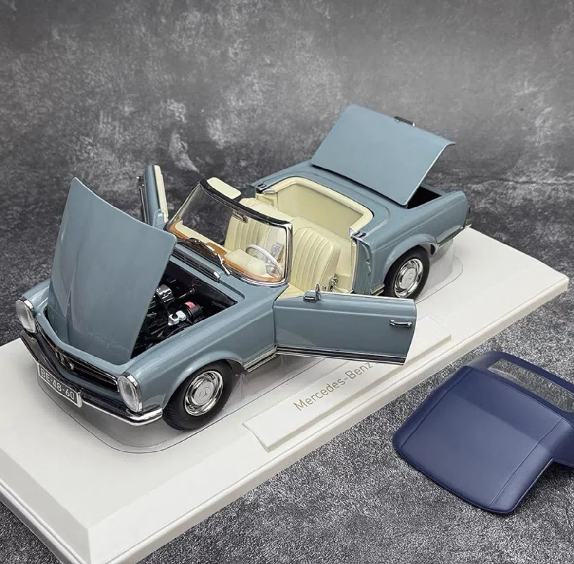 Norev 1:18 Mercedes 230 SL — şəkil 9