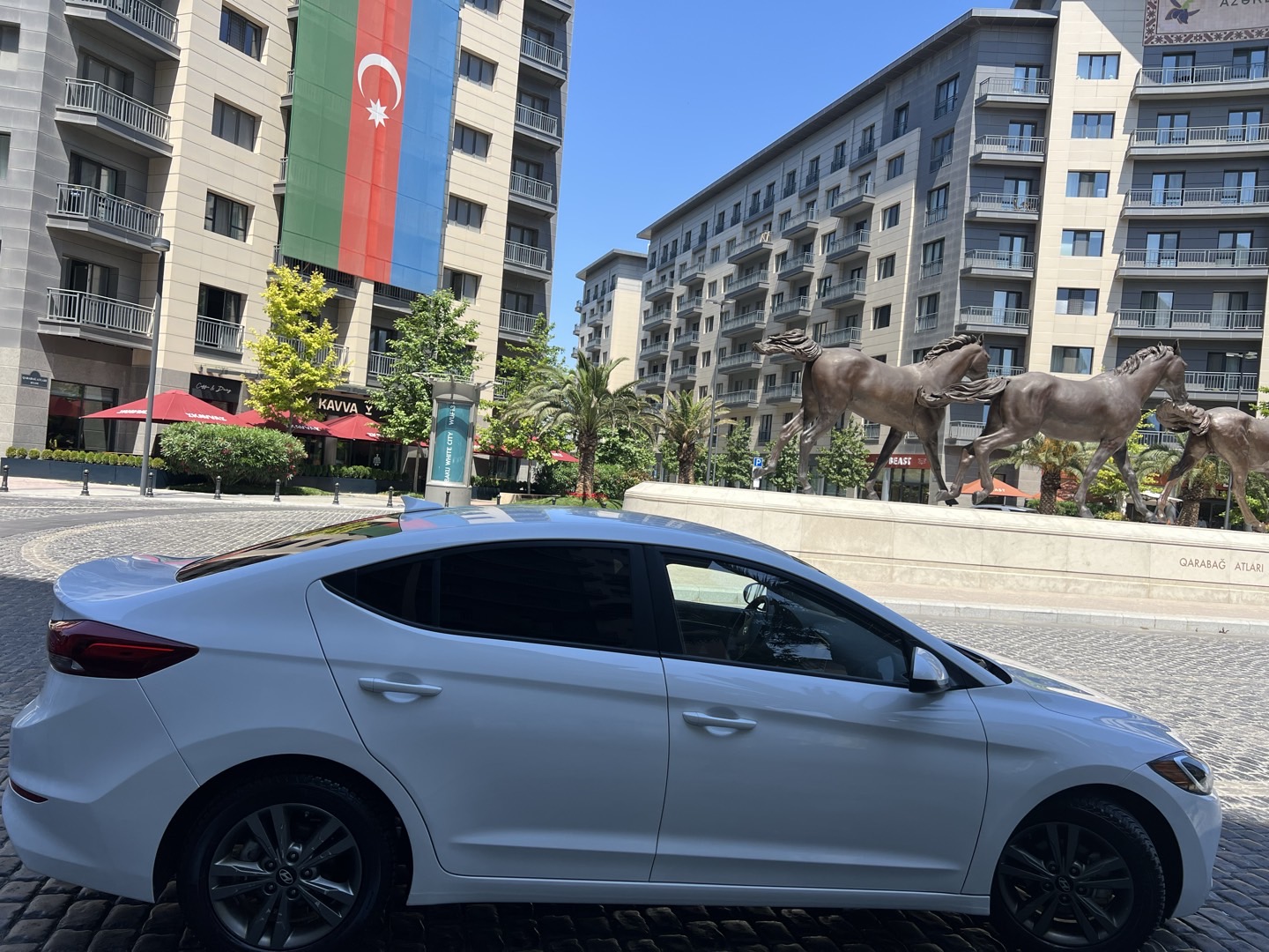 Hyundai Elantra, 2017 il, 76 km — şəkil 3