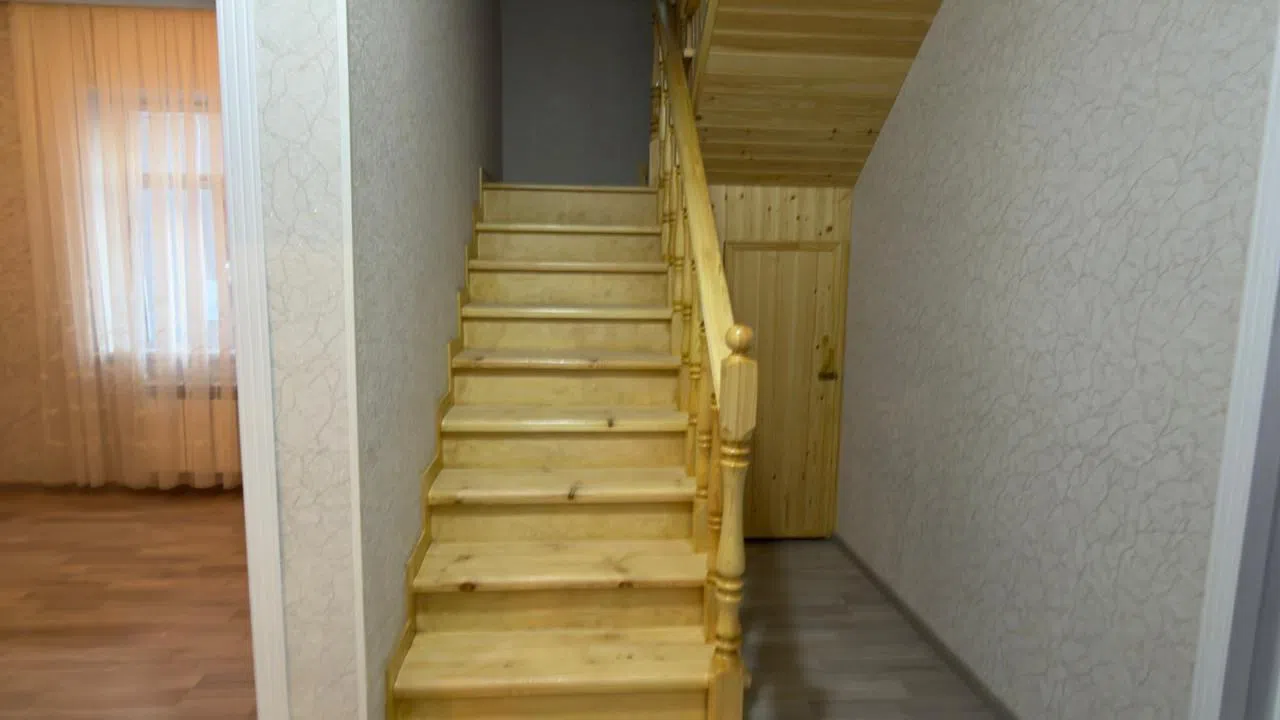 6 otaqlı həyət evi 110 m² - 2 sot torpaq sahəsində kirayə verilir