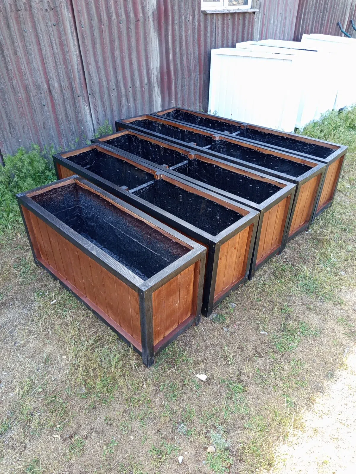 Taxtadan göz oxṣayan möcüzələr yaradırıq.