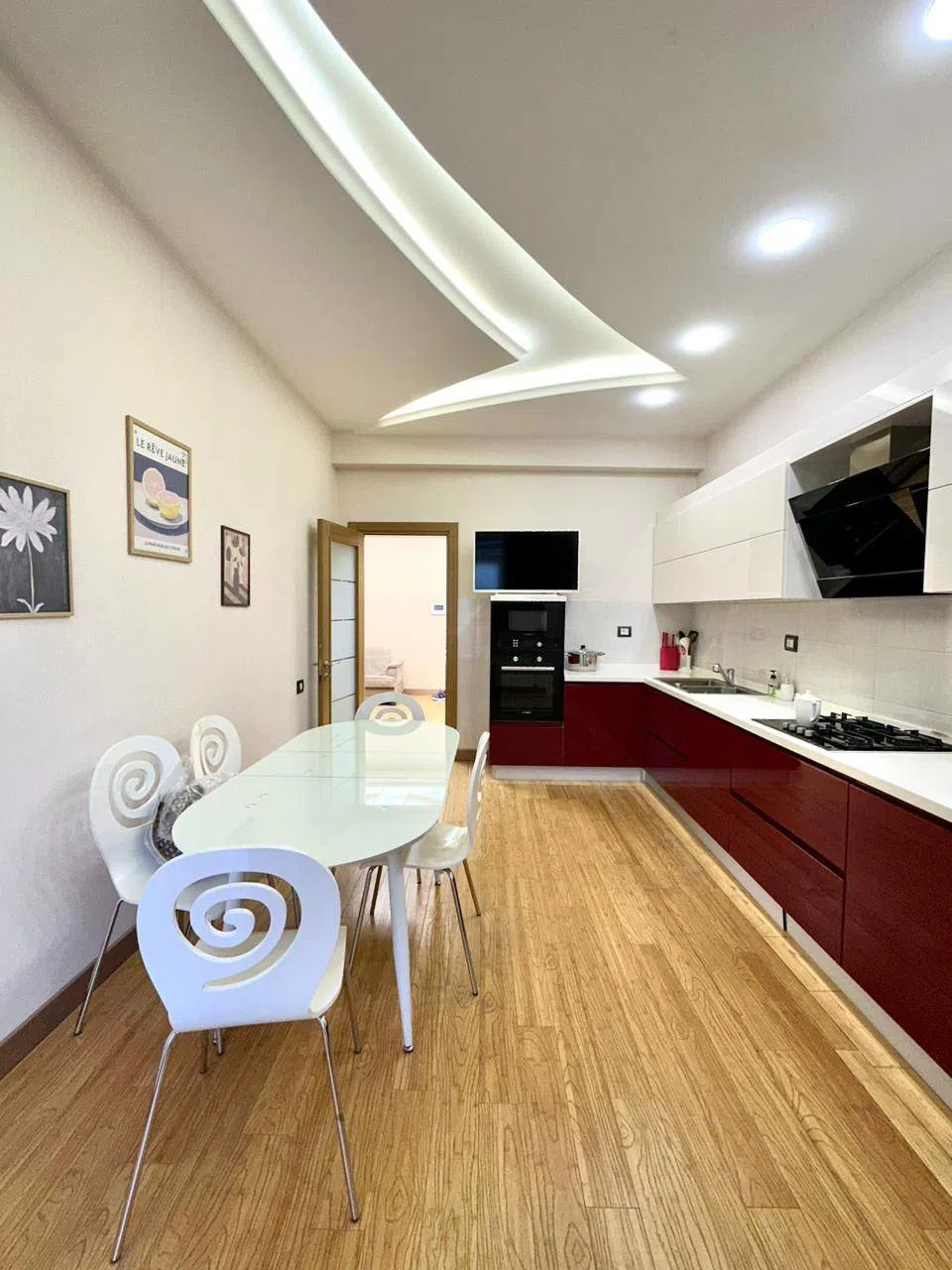 4 otaqlı mənzil 180 m² satılır — şəkil 15
