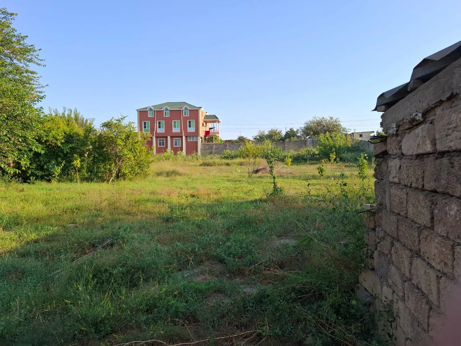 25 sot torpaq sahəsi satılır — şəkil 1