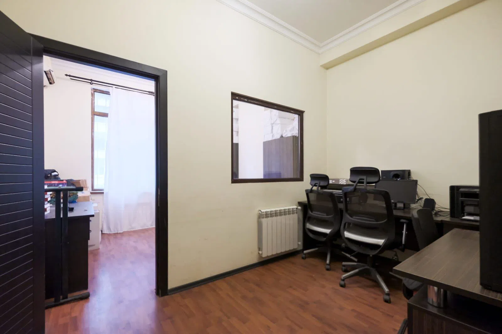 7 otaqlı ofis 200 m² satılır — şəkil 5