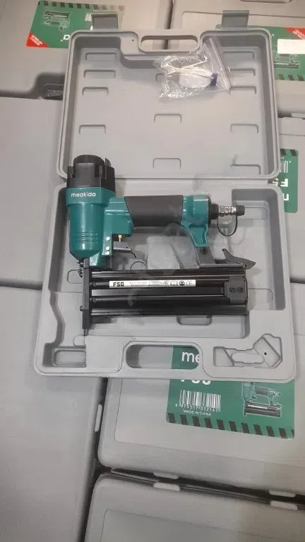 Pneumatic Nail Gun - Tenderyard