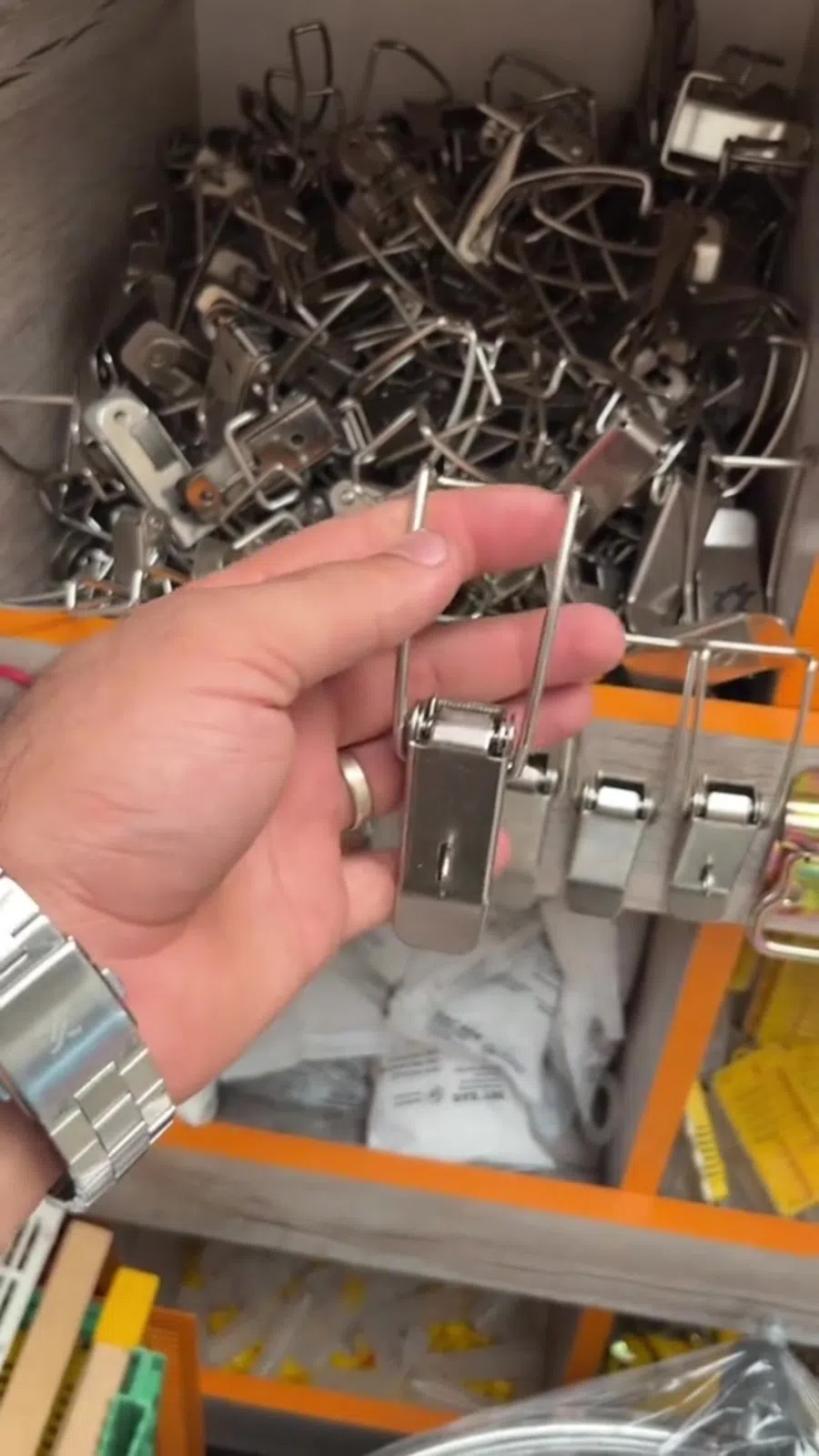 Arı pətəyi üçün metal kilid — şəkil 15
