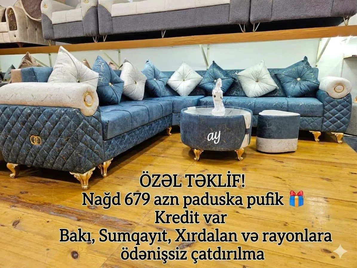 Künc divan, Göy rəng