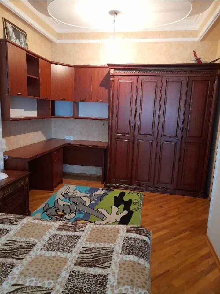 3 otaqlı mənzil 140 m² kirayə verilir — şəkil 2