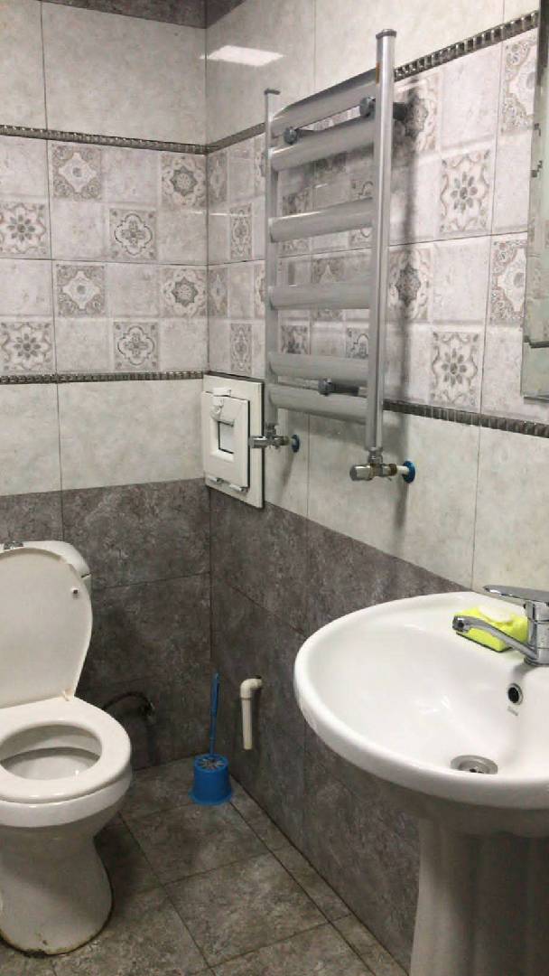 3 otaqlı mənzil 100 m² kirayə verilir — şəkil 9