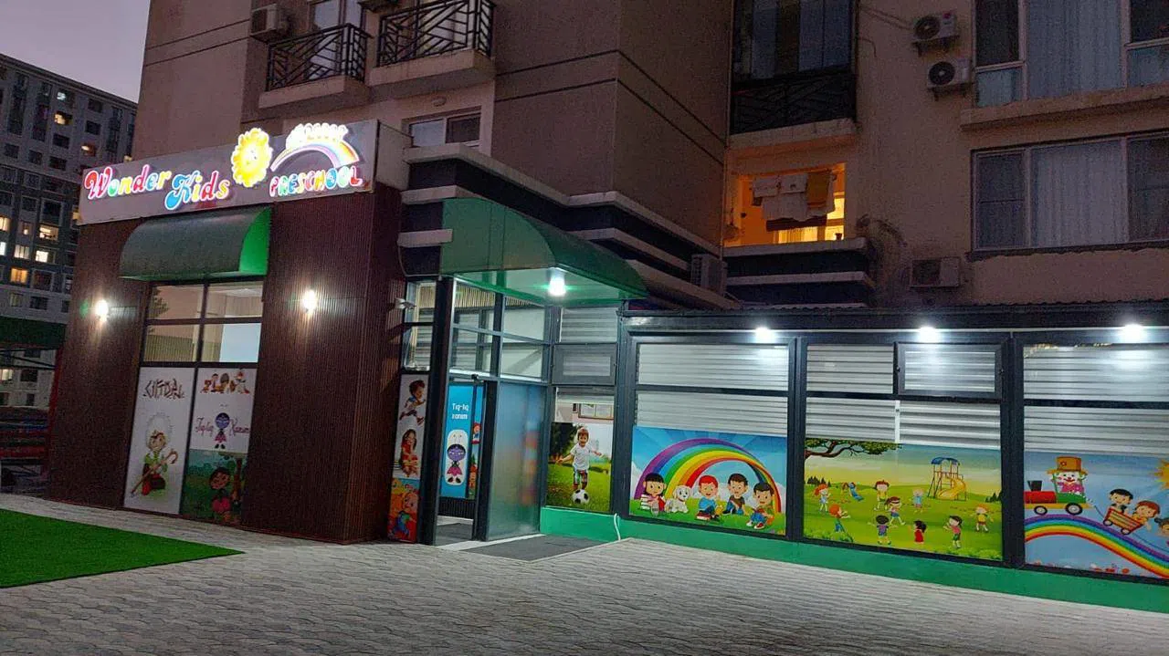 580 m² Əla təmirli obyekt satılır