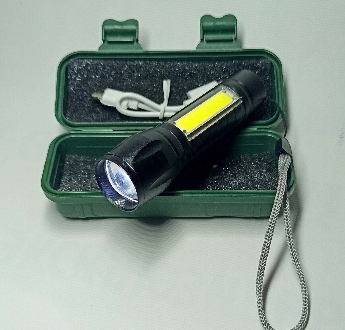 USB rechargeable tactical LED flashlight set - Tenderyard