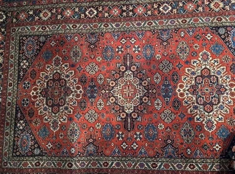 Xalça Qırmızı rəng — şəkil 1