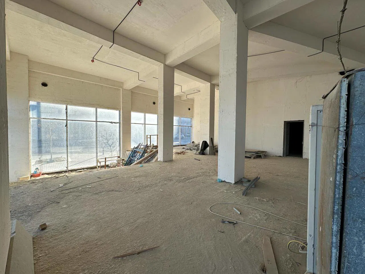 Təmirsiz ticarət obyekti, 900 m² satılır — şəkil 5
