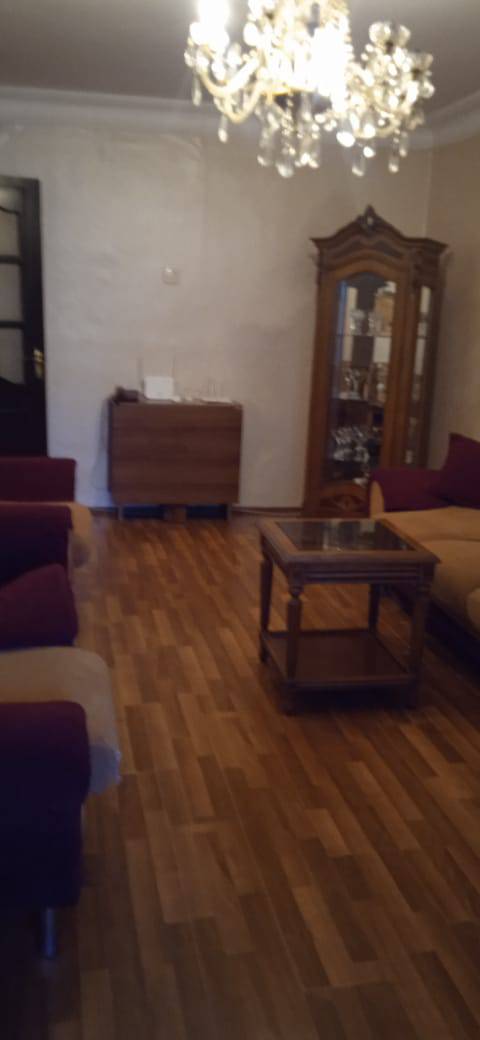 2 otaqlı mənzil 35 m² satılır — şəkil 1