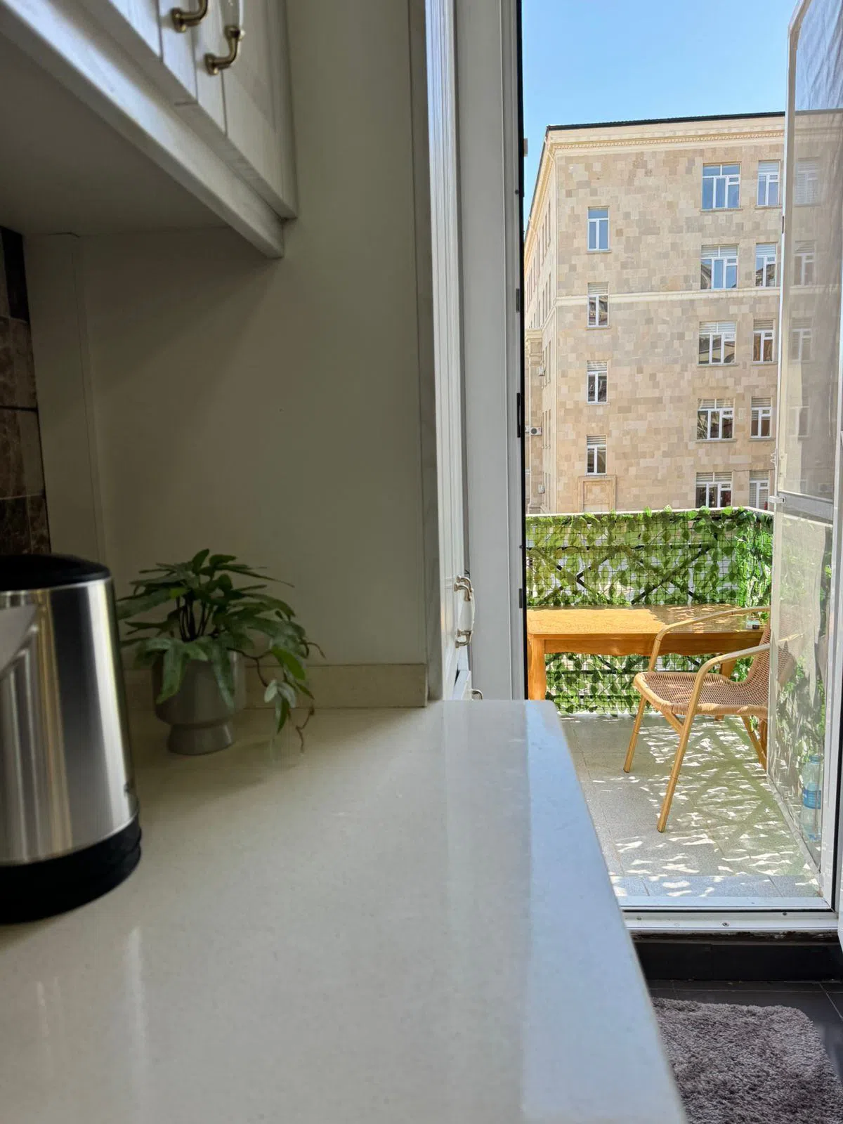 2 otaqlı mənzil 50 m² kirayə verilir — şəkil 3