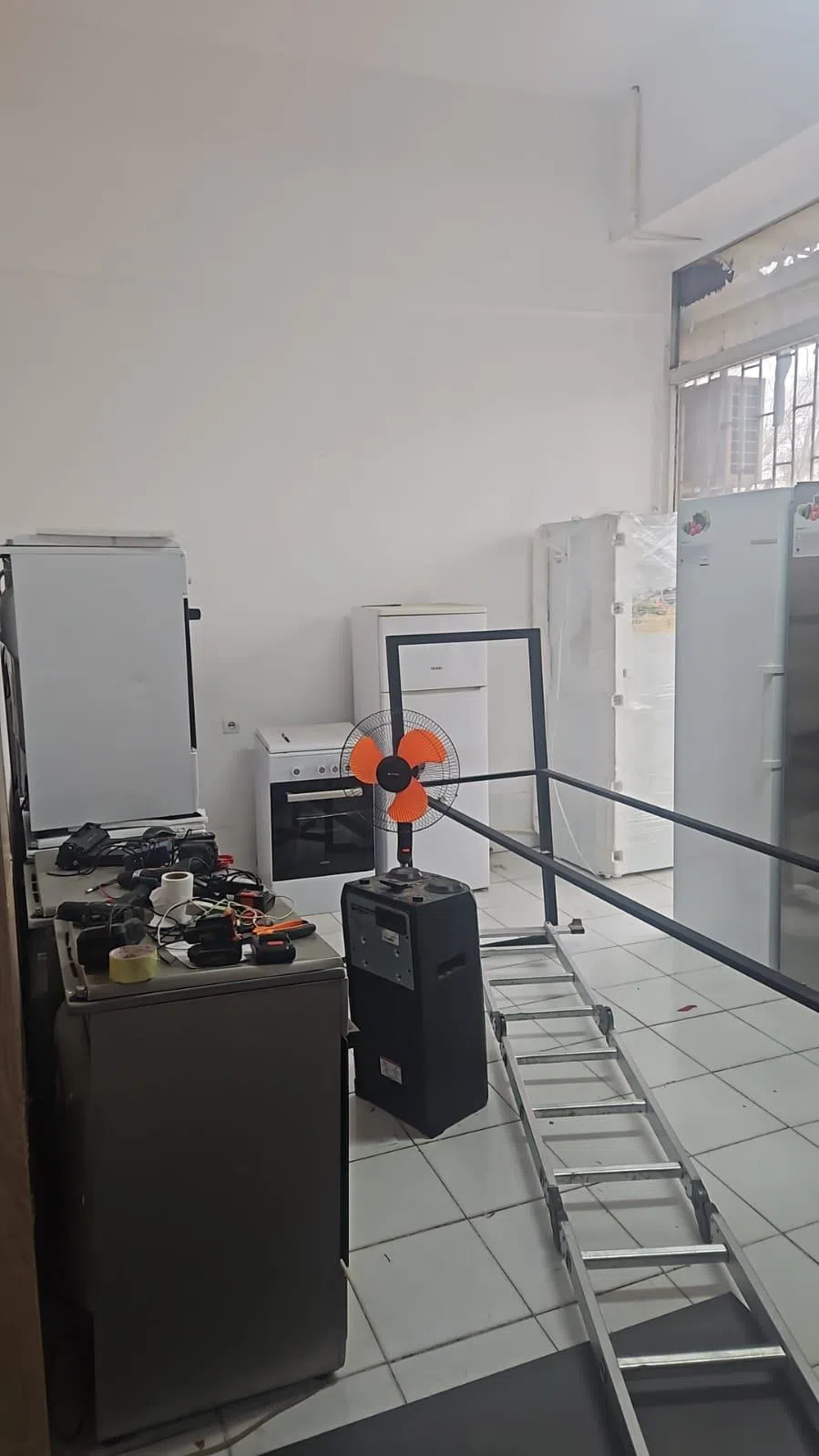 Əla təmirli ticarət obyekti, 400 m² kirayə verilir — şəkil 3