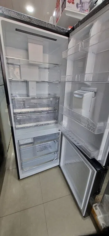 LG refrigerator - Tenderyard
