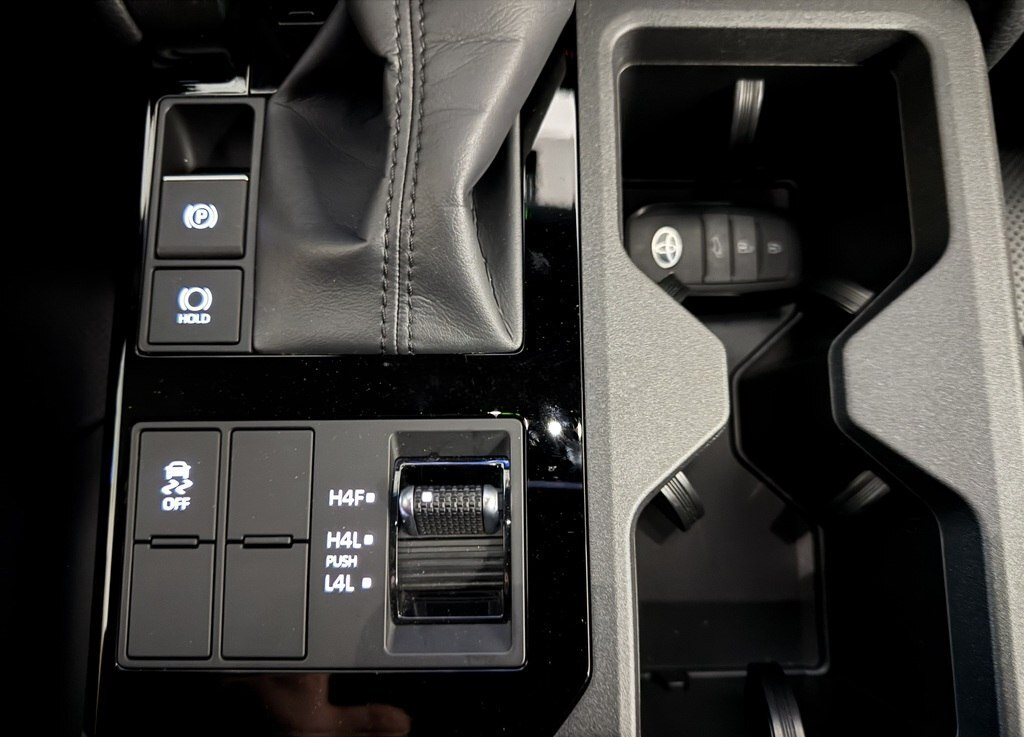 Toyota Land Cruiser Prado, 2024 il, 13717 km — şəkil 22