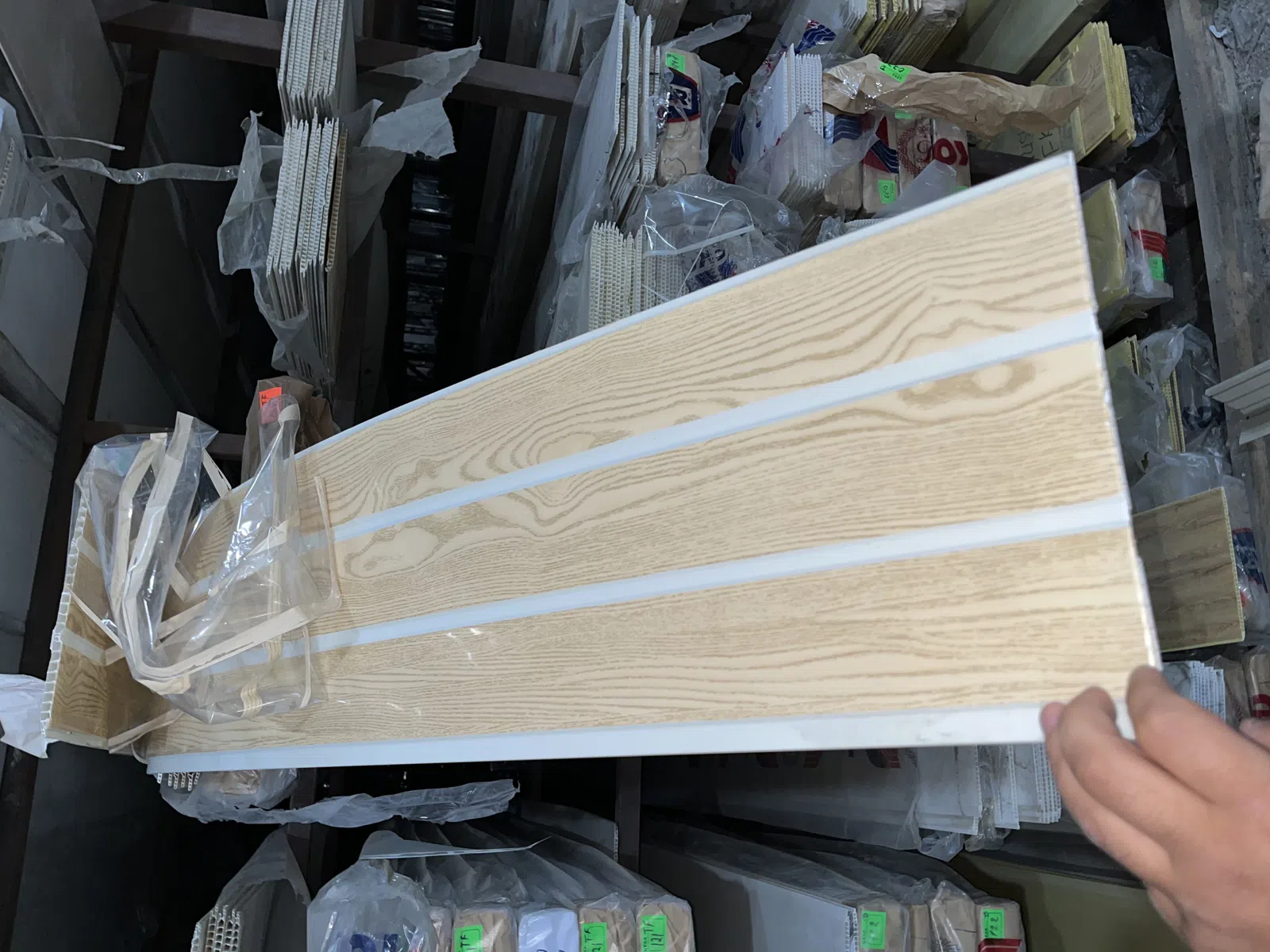 PVC lambirlər, ağ teksturalı və ağac effektli modellər — şəkil 15