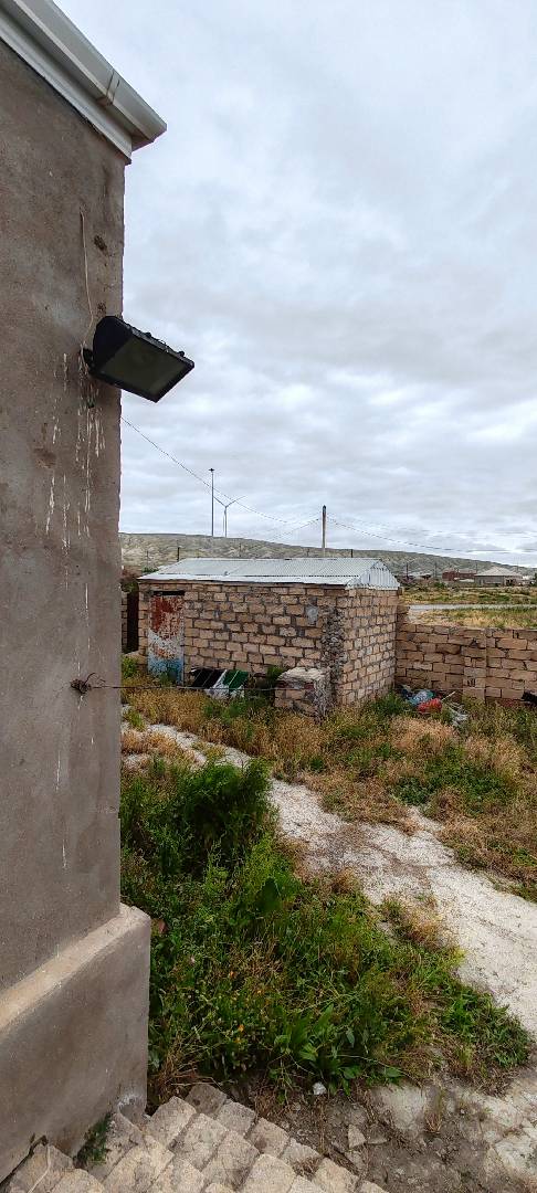 3 otaqlı həyət evi 3 m² - 5 sot torpaq sahəsində satılır — şəkil 8