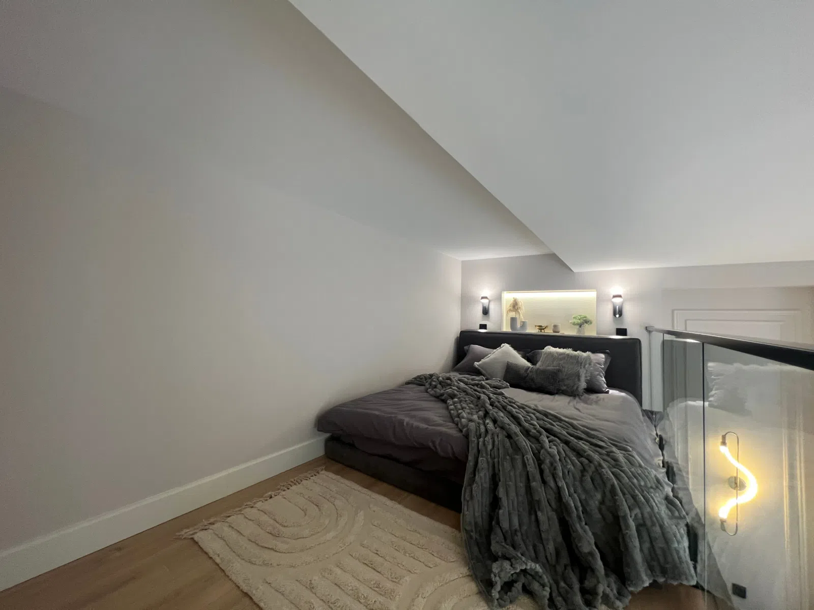 2 otaqlı mənzil 55 m² kirayə verilir — şəkil 21