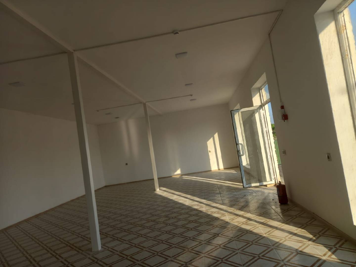 170 m² Natamam təmirli obyekt kirayə verilir — şəkil 2