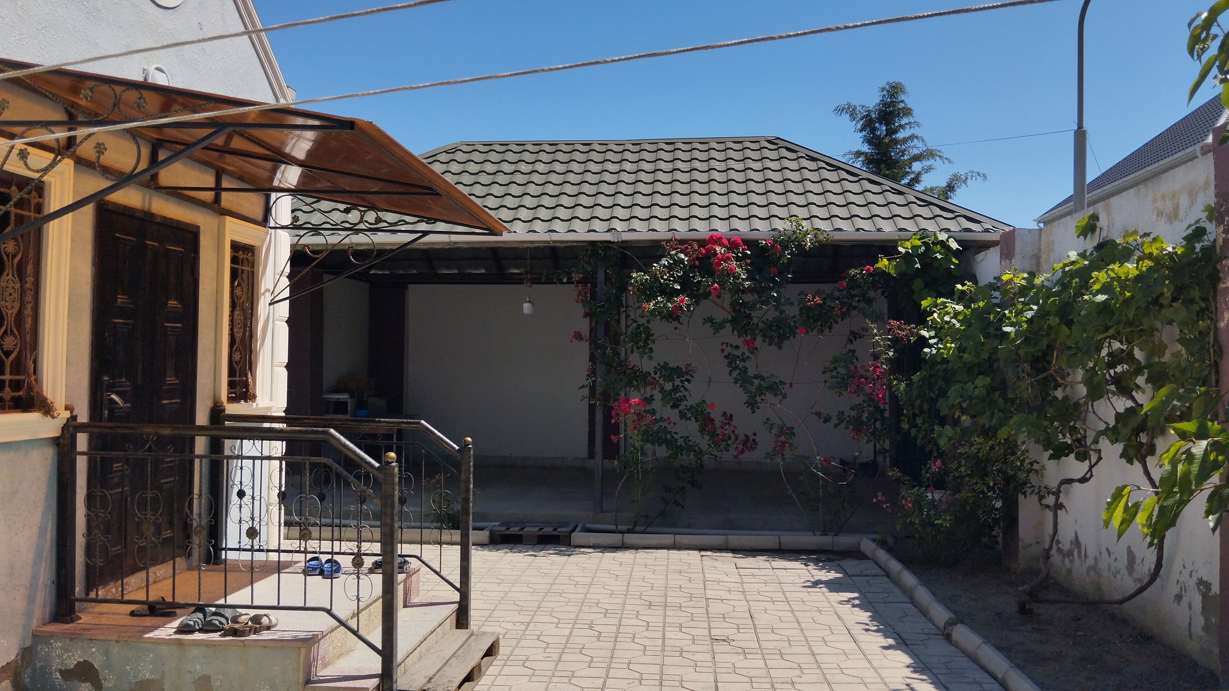 4 otaqlı həyət evi 130 m² - satılır — şəkil 1