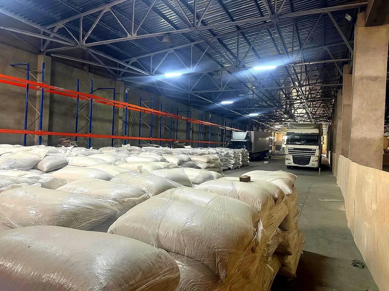 Əla təmirli ticarət obyekti, 3000 m² kirayə verilir — şəkil 4