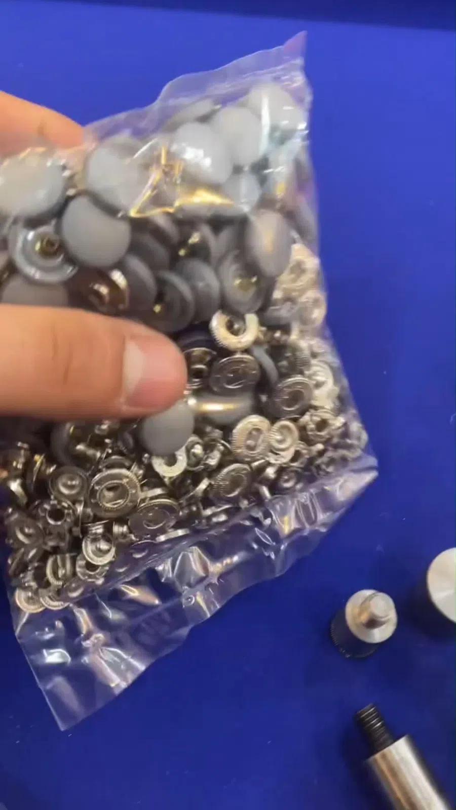 Tekstil üçün metal press düymələri — şəkil 15