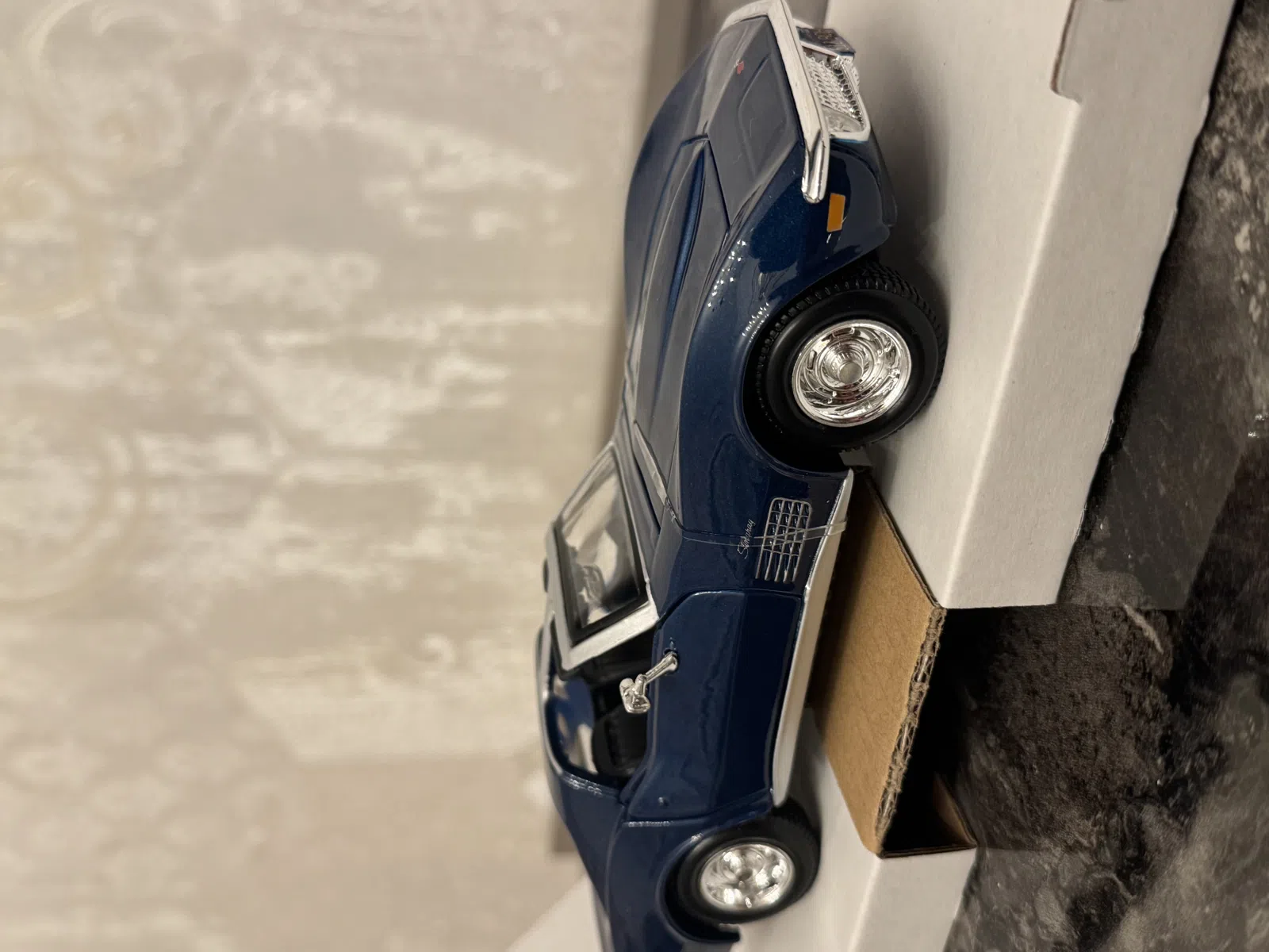 Maisto 1:24 1970 Corvette Blue Static Die Cast Vehicles Coll — şəkil 1