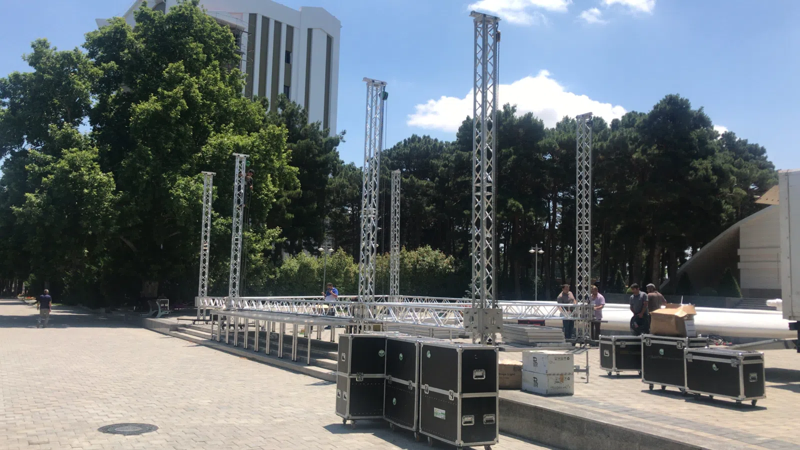 Səhnə və Truss Konstruksiyalarının Quraşdırılması Xidməti — şəkil 7