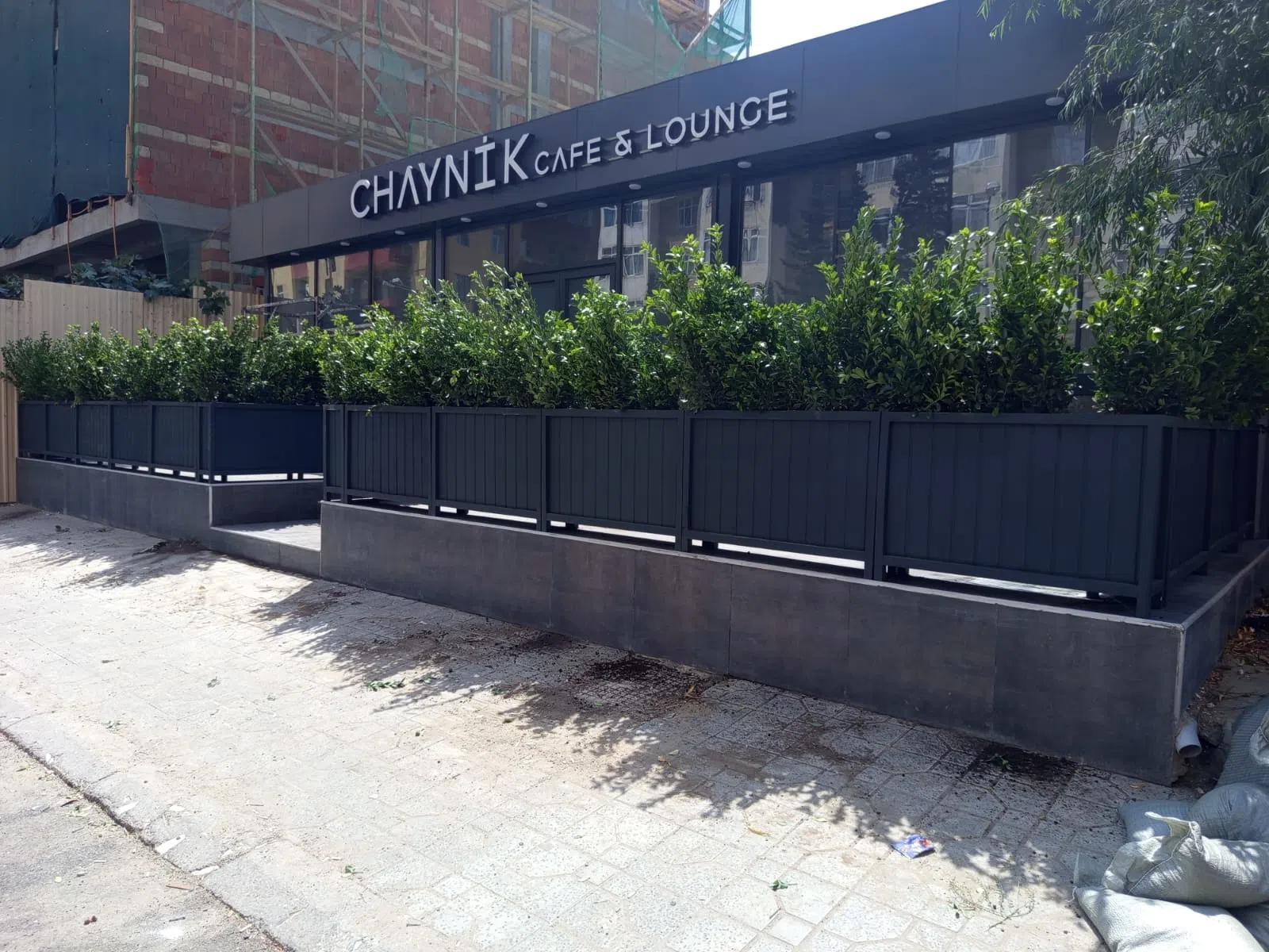 Taxtadan və dəmirdən göz oxṣayan möcüzələr yaradırıq.