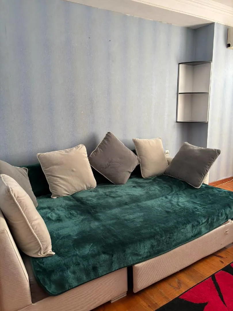 2 otaqlı mənzil 90 m² kirayə verilir — şəkil 1