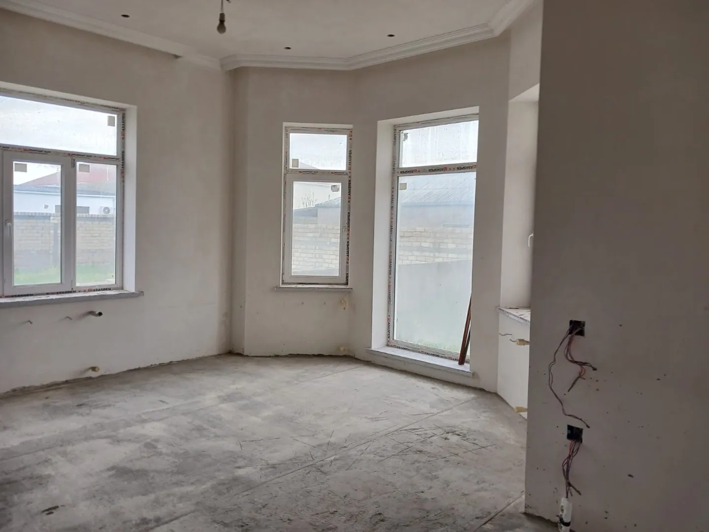 8 otaqlı villa 353 m² - 6 sot torpaq sahəsində satılır — şəkil 6
