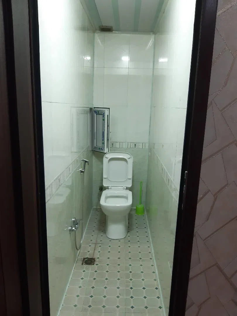 2 otaqlı mənzil 100 m² kirayə verilir — şəkil 6