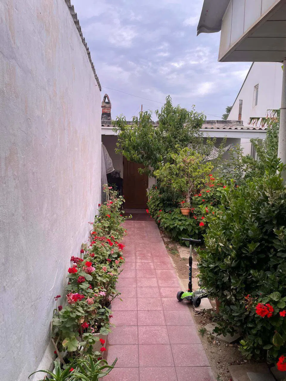 6 otaqlı həyət evi 180 m² - 4 sot torpaq sahəsində satılır — şəkil 4