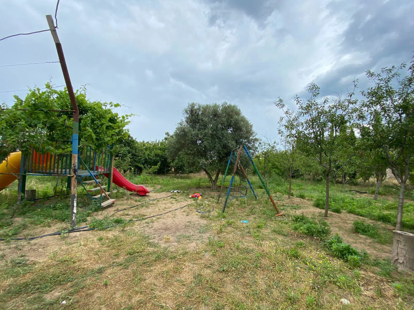 5 otaqlı həyət evi 140 m² - 9 sot torpaq sahəsində satılır