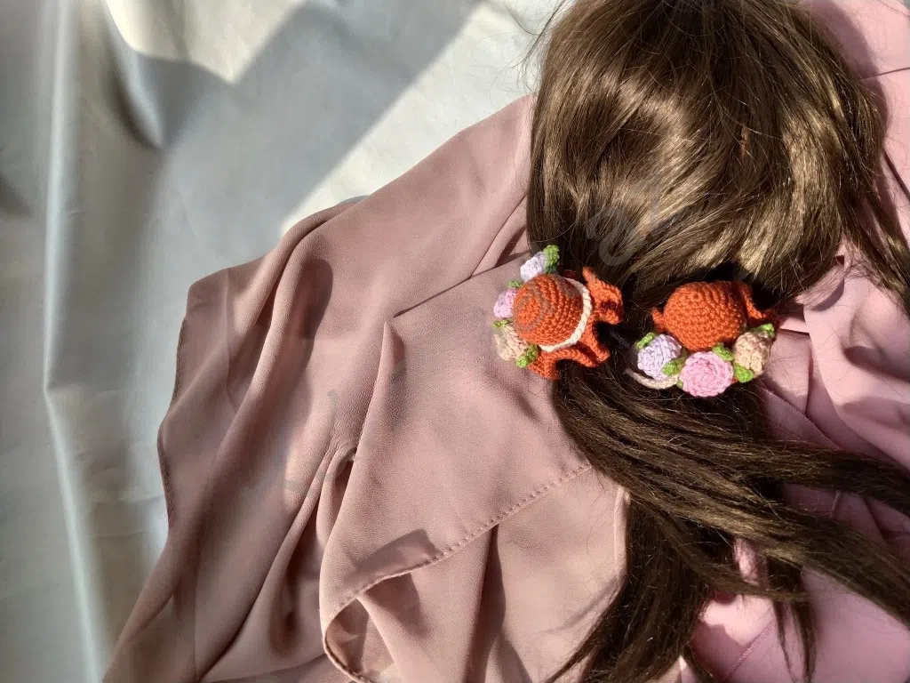 Qarışıq rəng saç aksesuarı