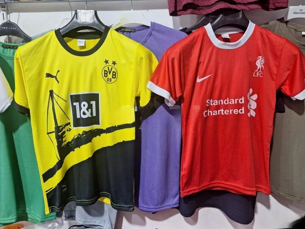 Uniseks idman geyimi, 12-13 yaş, Qarışıq rəng