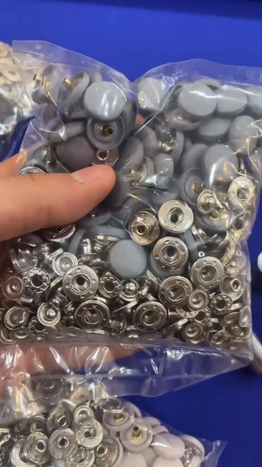 Tekstil üçün metal press düymələri — şəkil 22