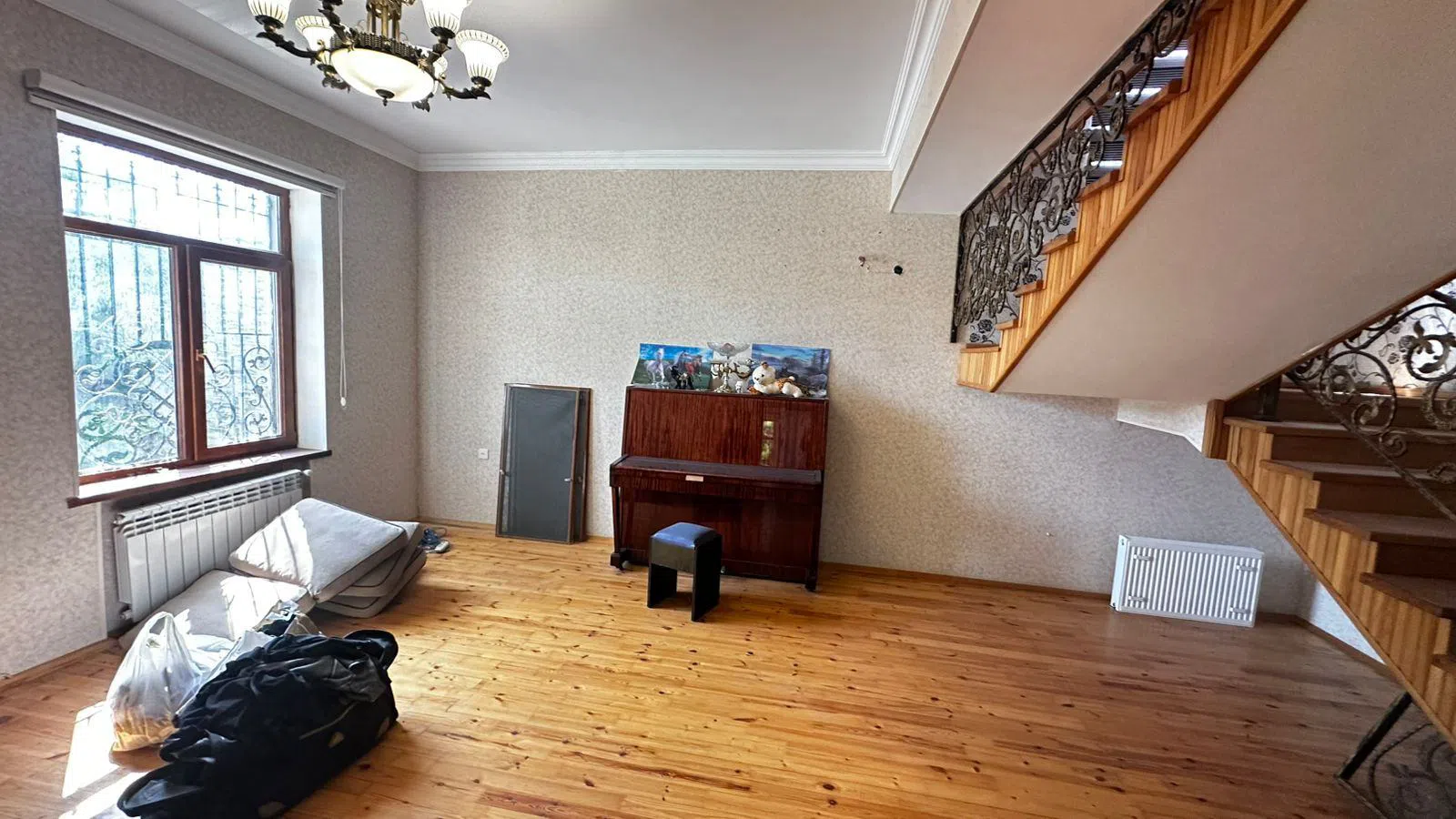 7 otaqlı həyət evi 264 m² - 15 sot torpaq sahəsində satılır