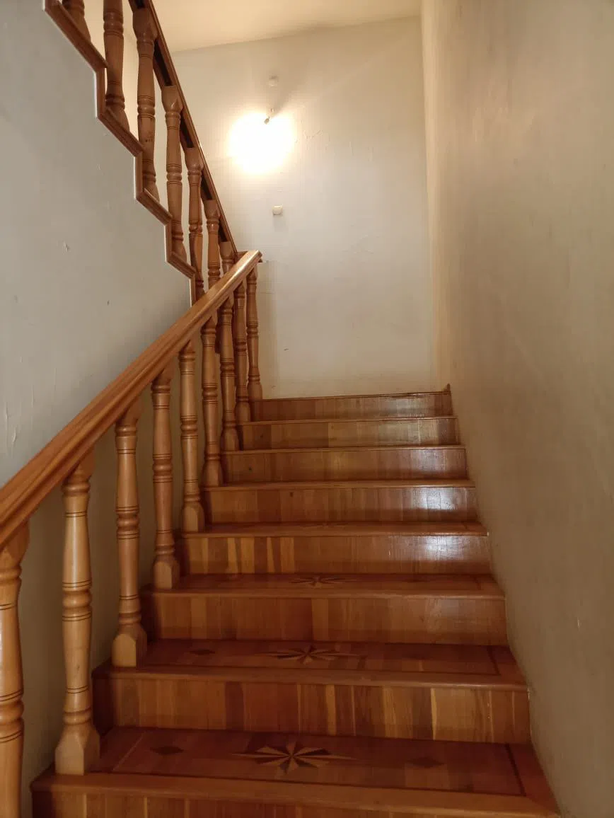 12 otaqlı villa 555 m² - 2 sot torpaq sahəsində kirayə verilir - Tenderyard