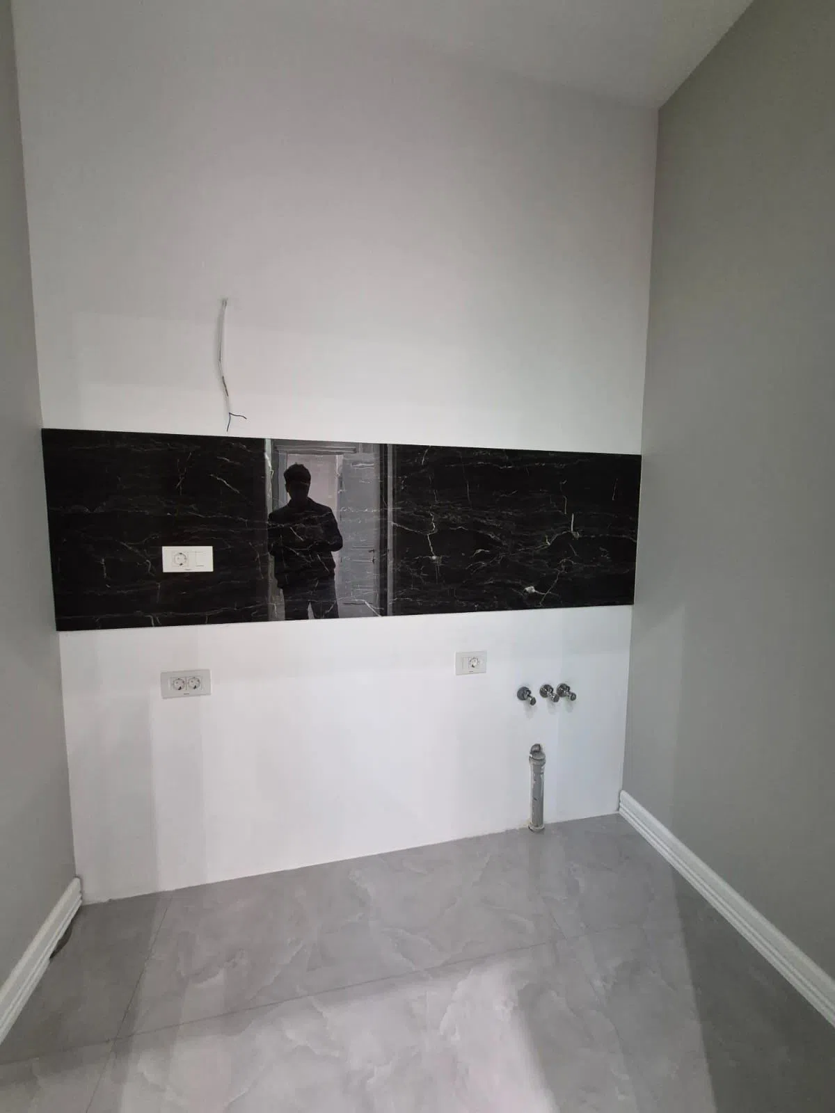 4 otaqlı mənzil 180 m² satılır — şəkil 13