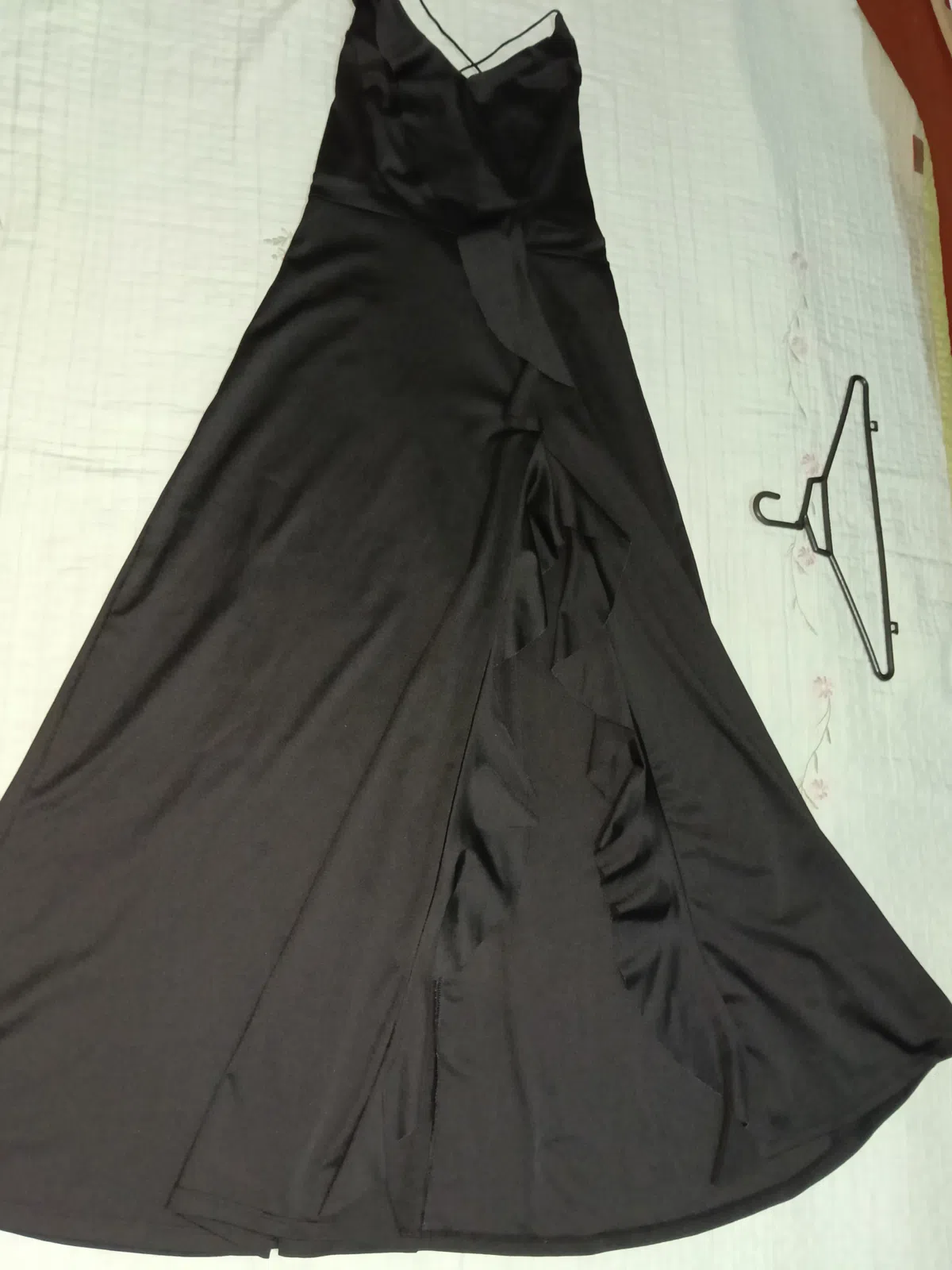 kureyi iple baglanan don. qara.