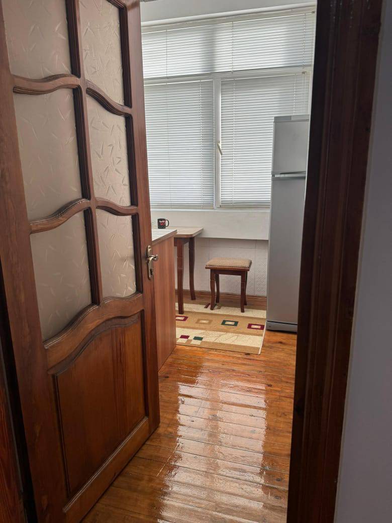 2 otaqlı mənzil 80 m² kirayə verilir — şəkil 5